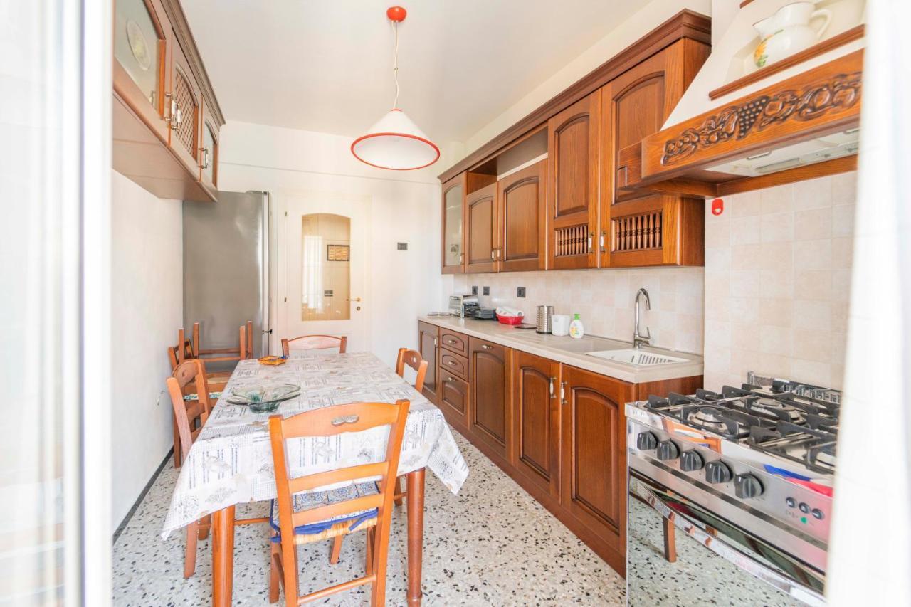 193 - Casa Via Della Chiusa - Centralissimo E Vicino Alla Baia Del Silenzio, Spiaggia E Mare 150M - Parcheggio Gratis Incluso E Aria Condizionata Sestri Levante Eksteriør bilde